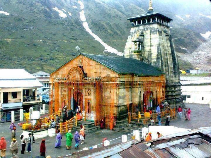 How to travel to Kedarnath by helicopter