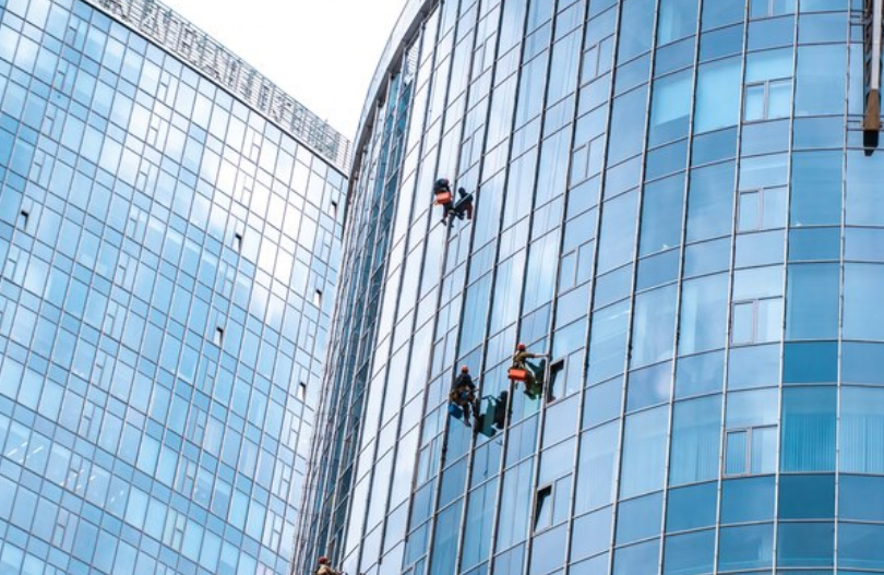What Factors are Transforming Exterior Cleaning in the Era of Drone-Driven Services?